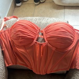 Windsor corset top peach color new with tag